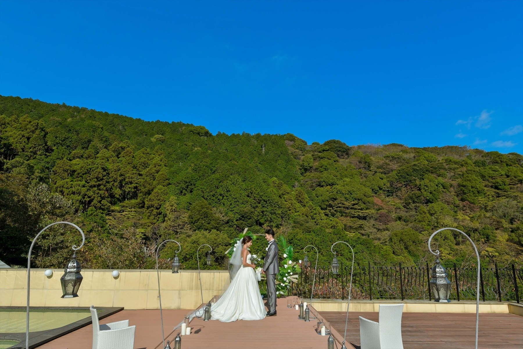 静岡県熱海結婚式　静岡挙式会場全景　プライベートウェディング
